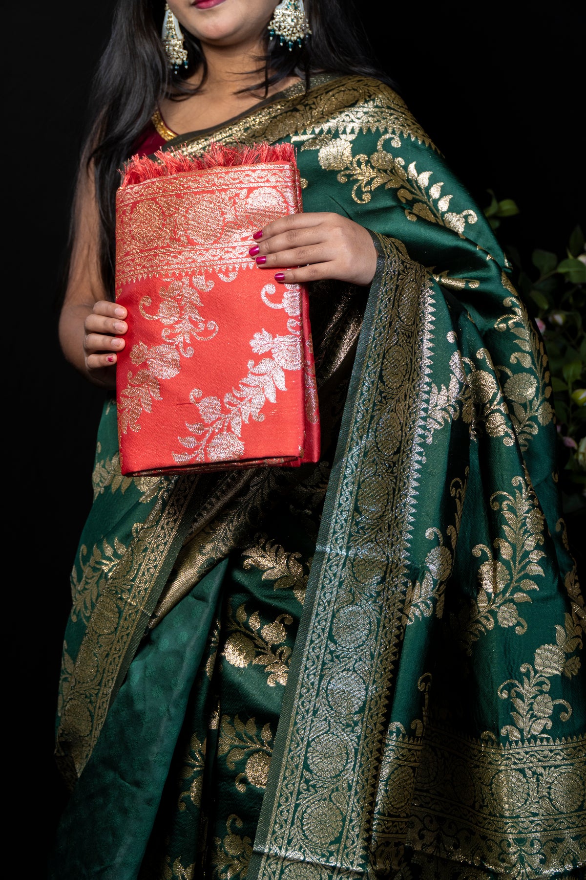 Elegant Soft Silk Saree with Contrast Gold Zari Border