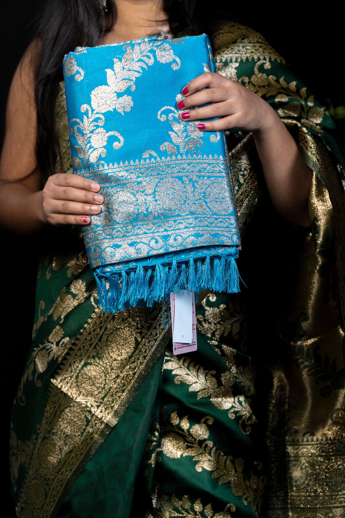 Elegant Soft Silk Saree with Contrast Gold Zari Border