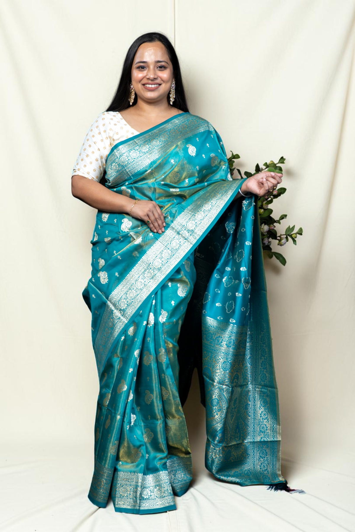 Mango kolka Banarasi-Style Silk Saree with Gold Zari Weave