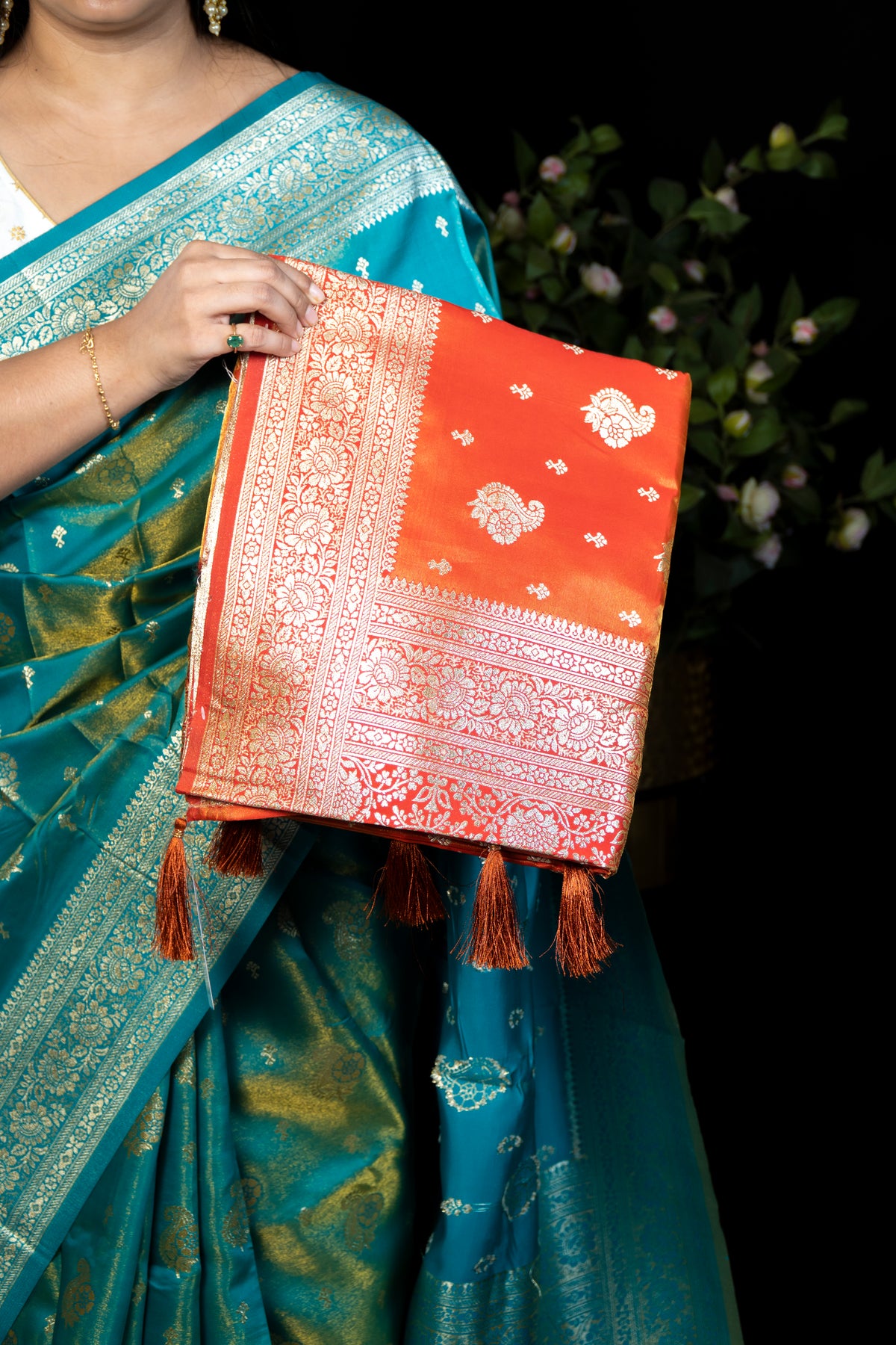 Mango kolka Banarasi-Style Silk Saree with Gold Zari Weave