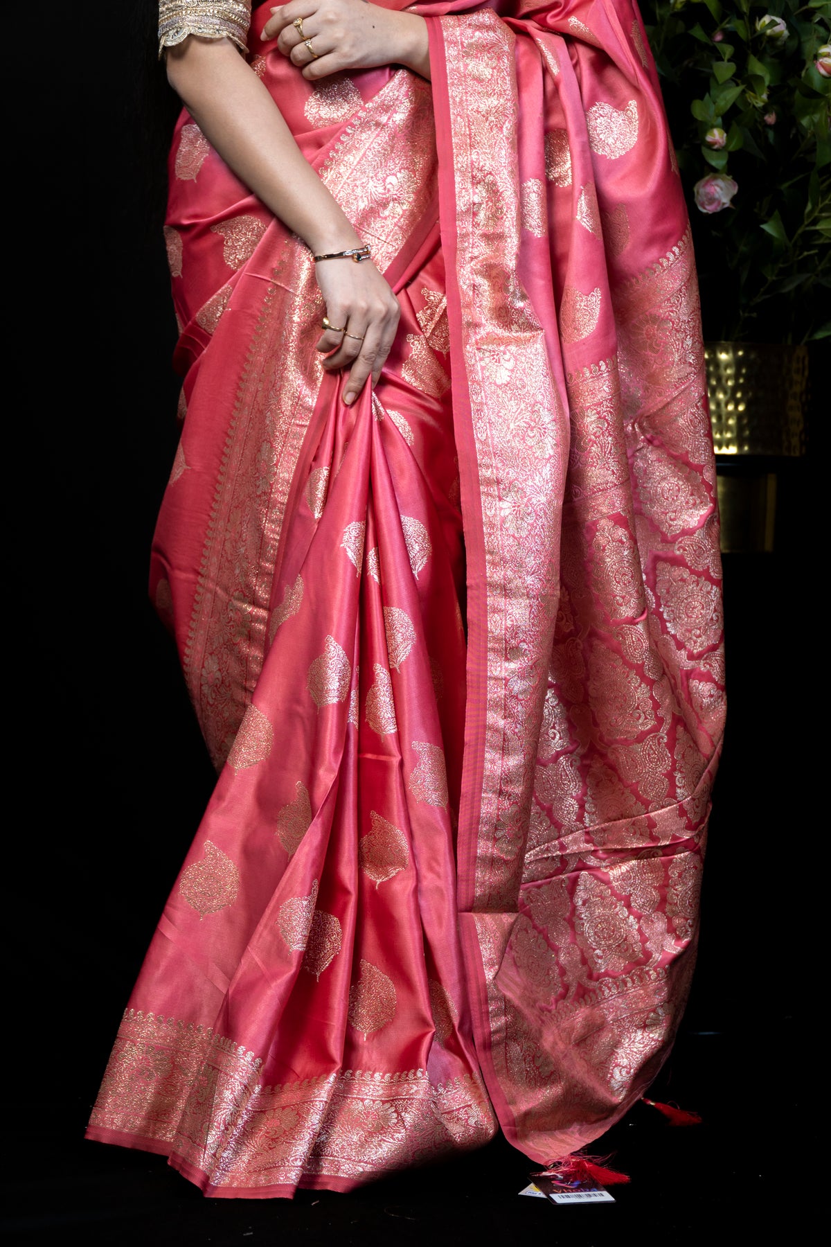 Rich colors Silk Saree with Intricate Gold Zari Weave