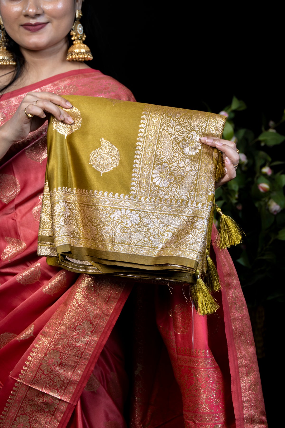 Rich colors Silk Saree with Intricate Gold Zari Weave