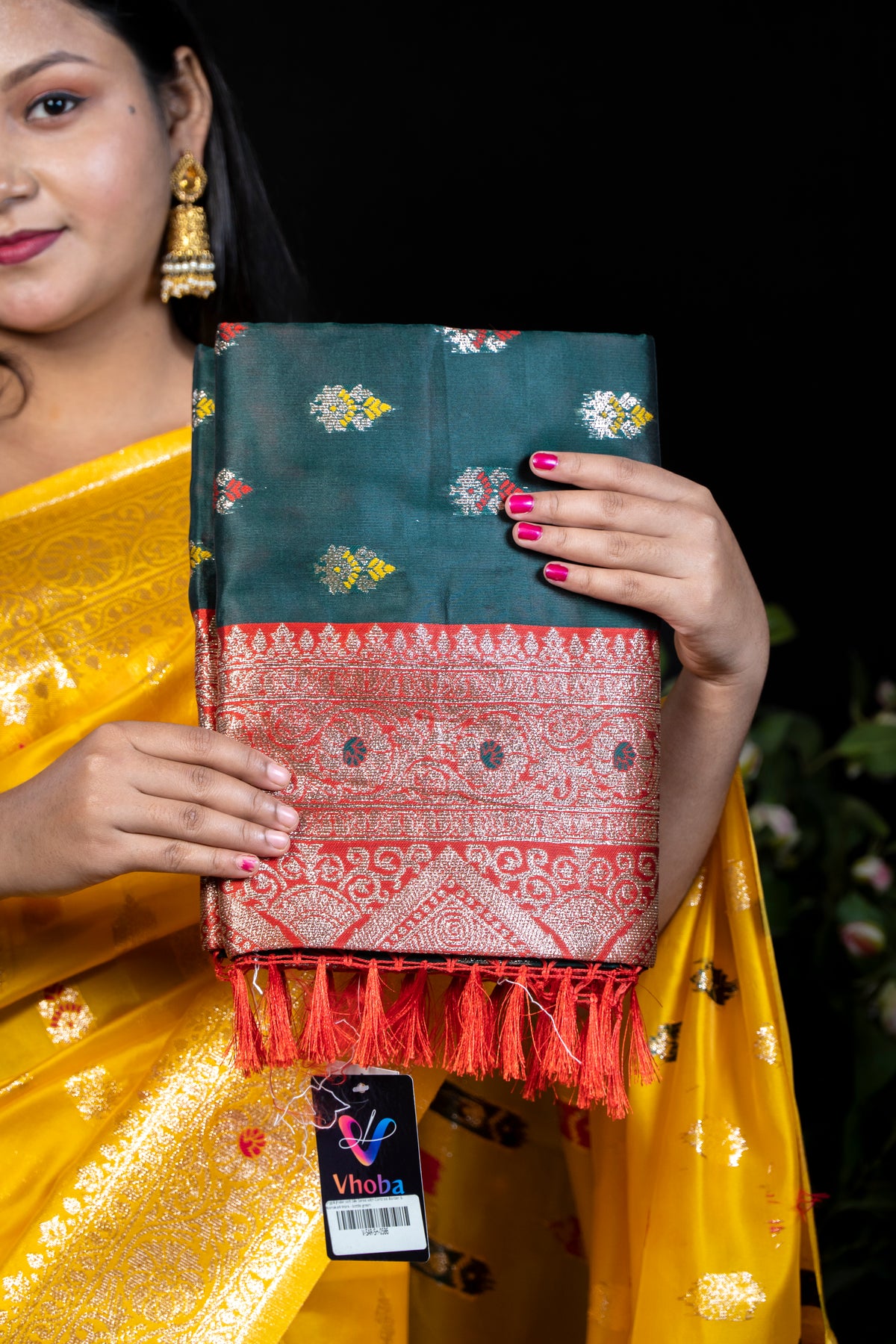 Rangoli jhalar soft Silk Saree with Contrast Border & Meenakari Work