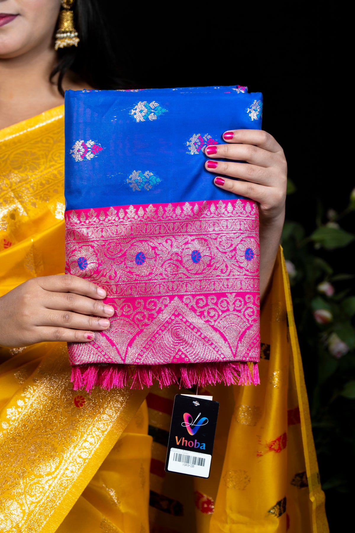 Rangoli jhalar soft Silk Saree with Contrast Border & Meenakari Work