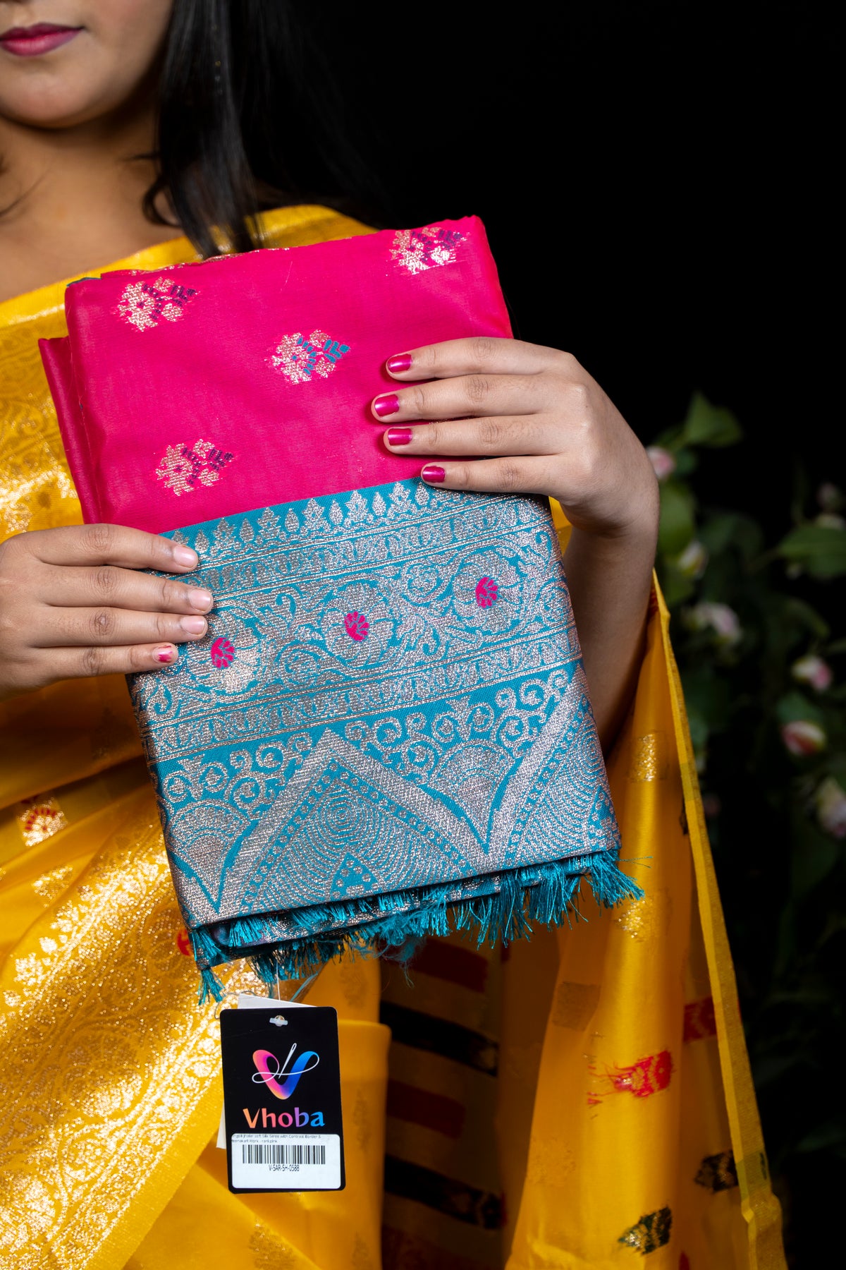 Rangoli jhalar soft Silk Saree with Contrast Border & Meenakari Work