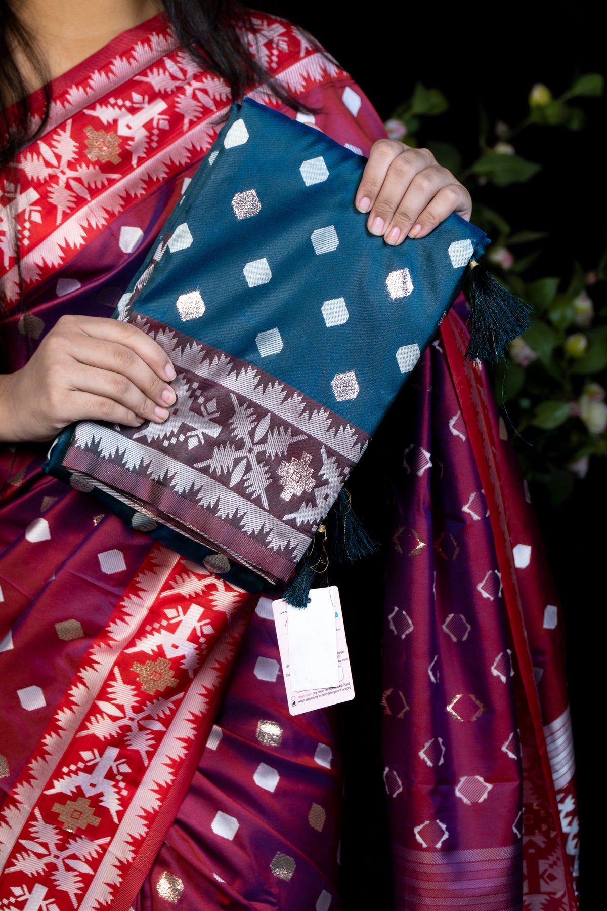 Traditional Dual tone Pochampalli Silk Saree with Matching Blouse