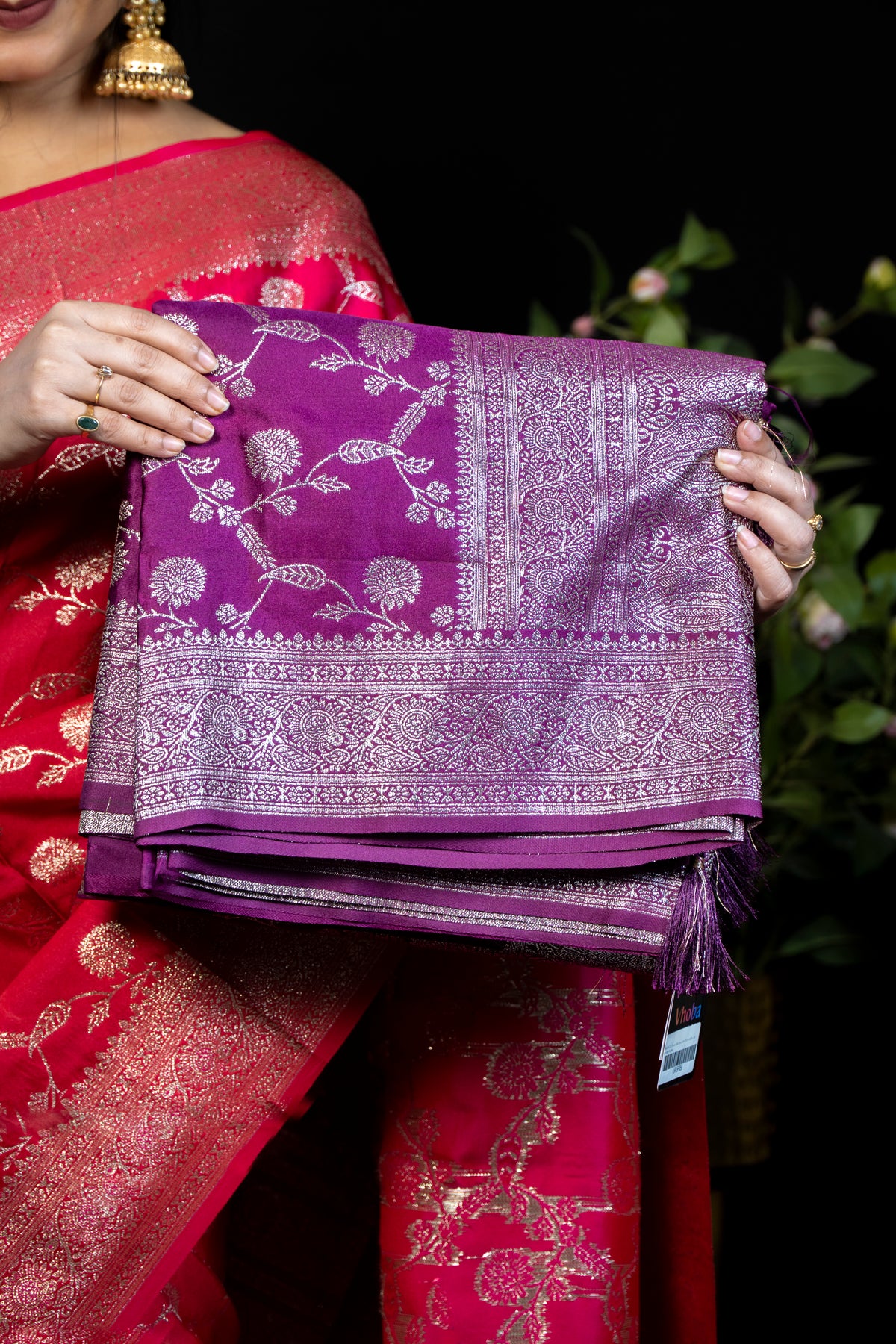 Elegant Zari Woven Silk Saree with Traditional Brocade Border