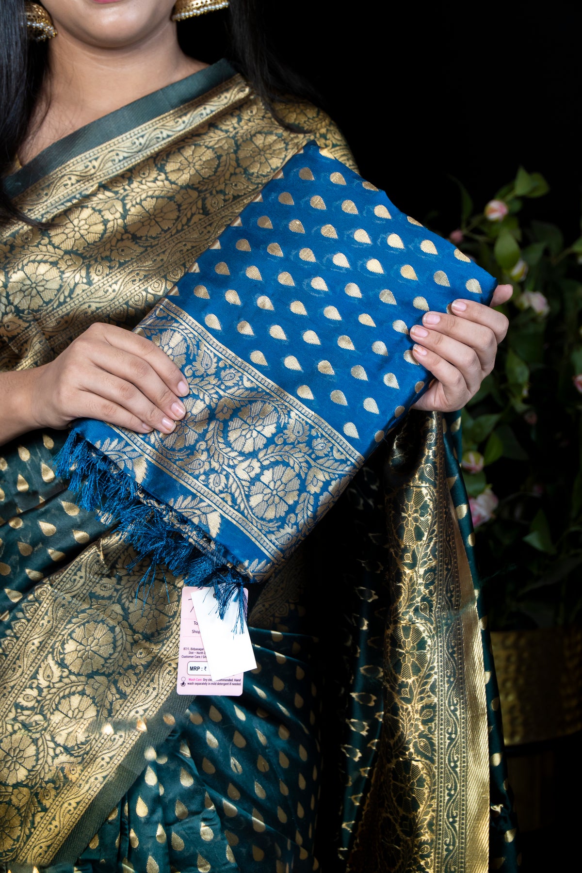 Woven Silk Saree with Elegant Zari Work and Blouse