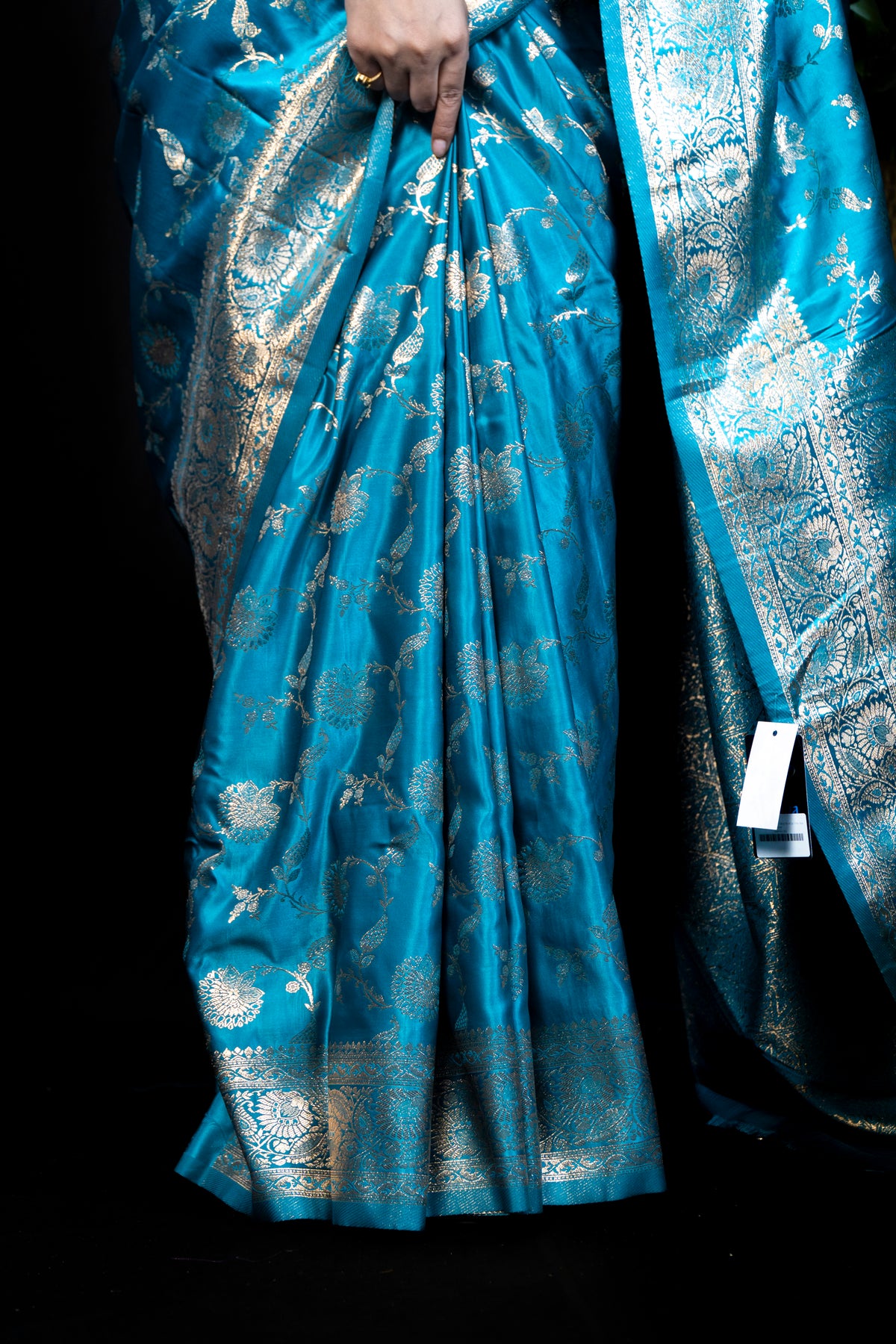 Jal Mashru Silk Saree with Trailing Floral Zari Vine