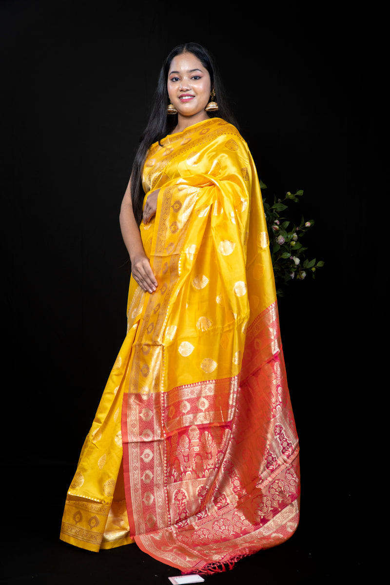 Traditional Silk Saree with Contrast Zari Border