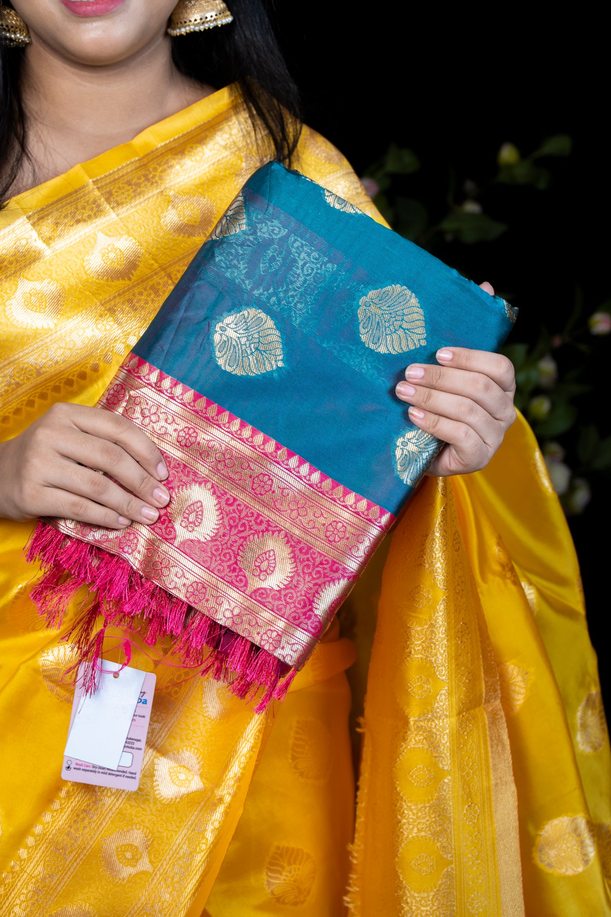 Traditional Silk Saree with Contrast Zari Border
