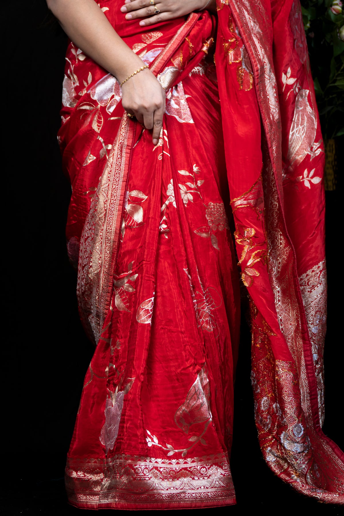 Dola Silk Saree with Golden Zari Work