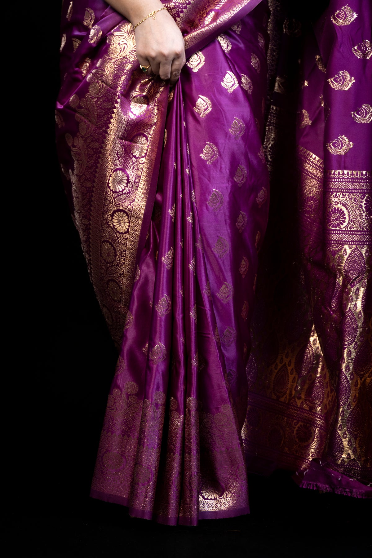 Banarasi Silk Saree with Golden Border and buti Design Allover