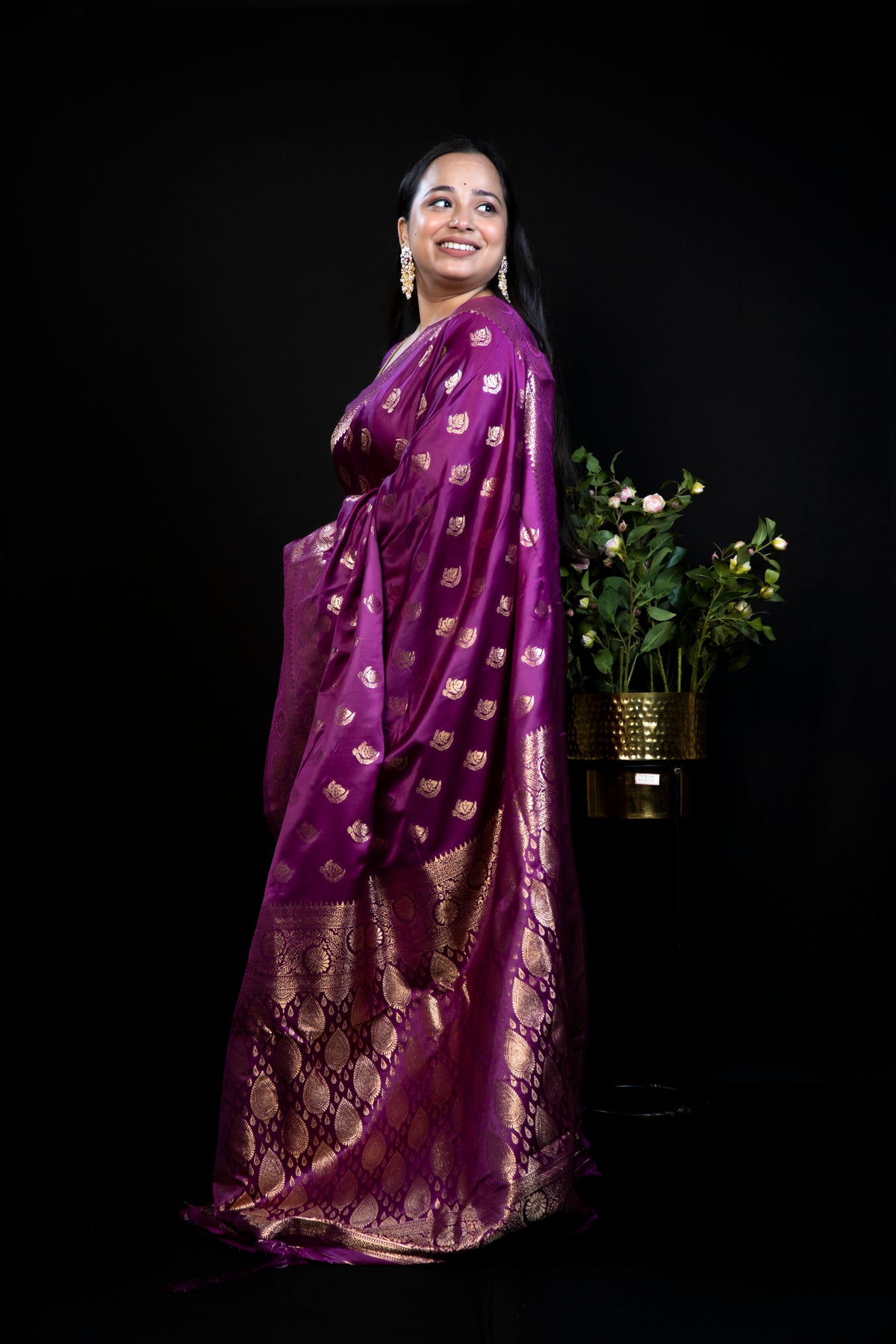 Banarasi Silk Saree with Golden Border and buti Design Allover