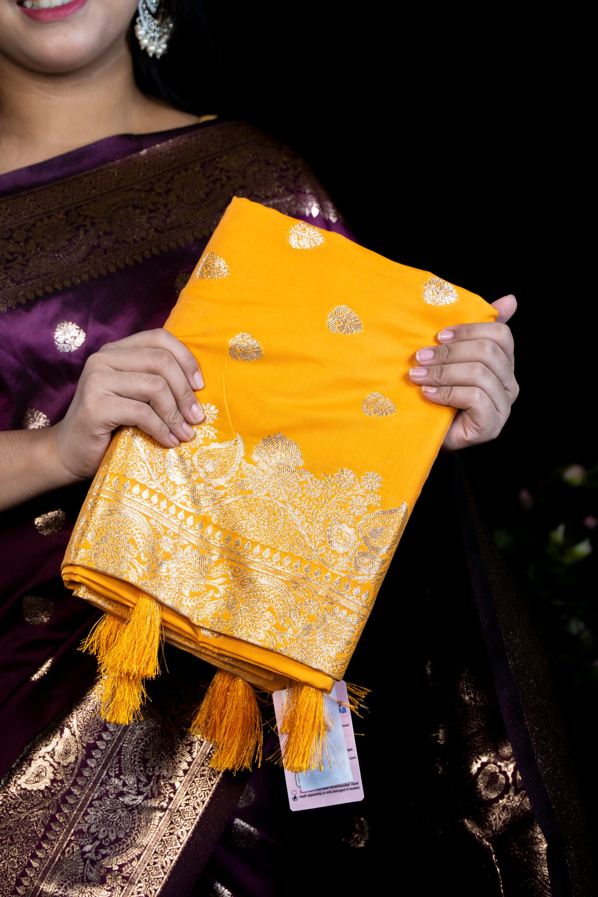 Janvika Silk Saree with Blouse Piece
