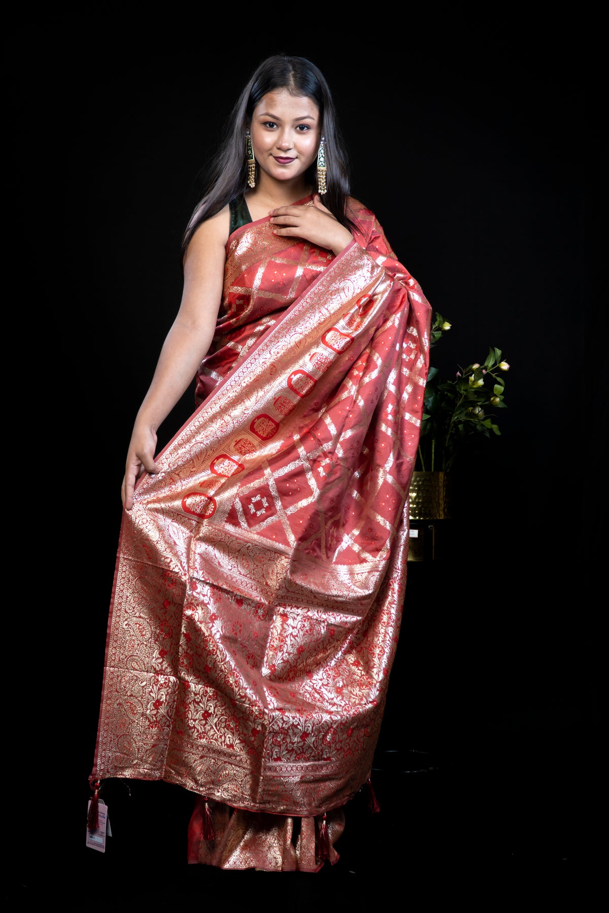 Gorgeous Zari Woven Silk Saree with Gold Border