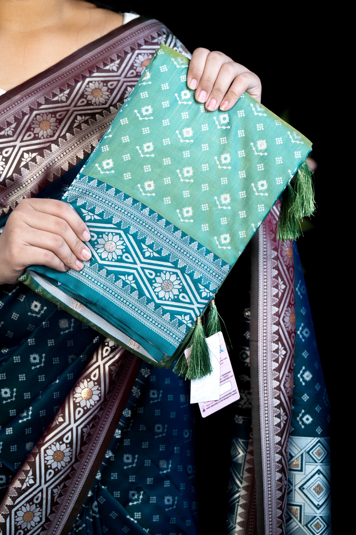 Pochampalli Silk Saree with Blouse Piece