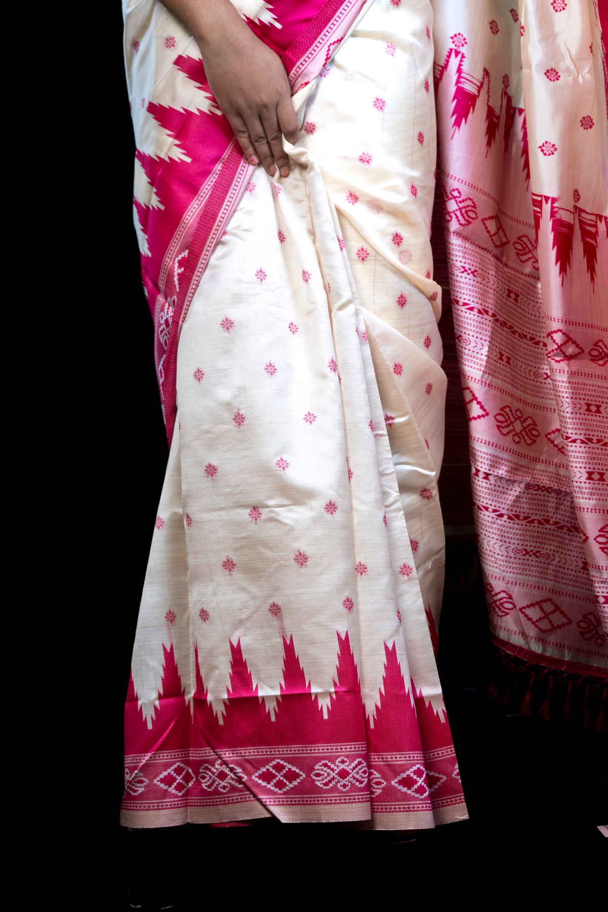 Temple Border Tussar Silk Saree with Blouse Piece