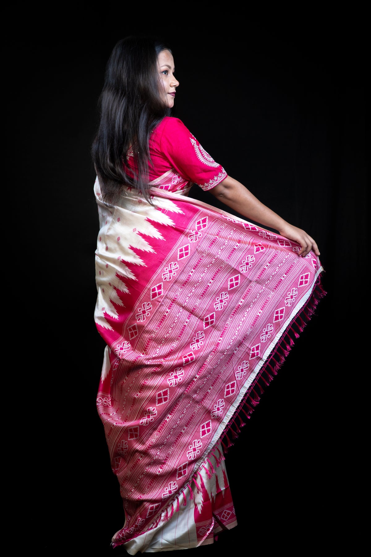Temple Border Tussar Silk Saree with Blouse Piece