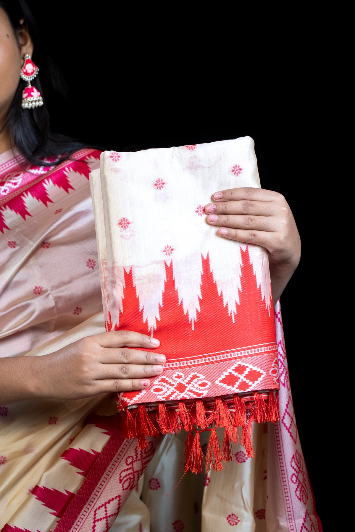 Temple Border Tussar Silk Saree with Blouse Piece