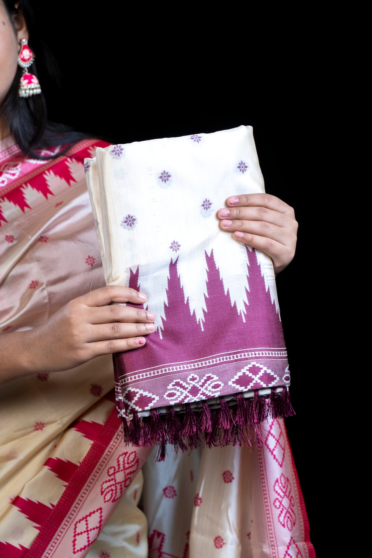 Temple Border Tussar Silk Saree with Blouse Piece