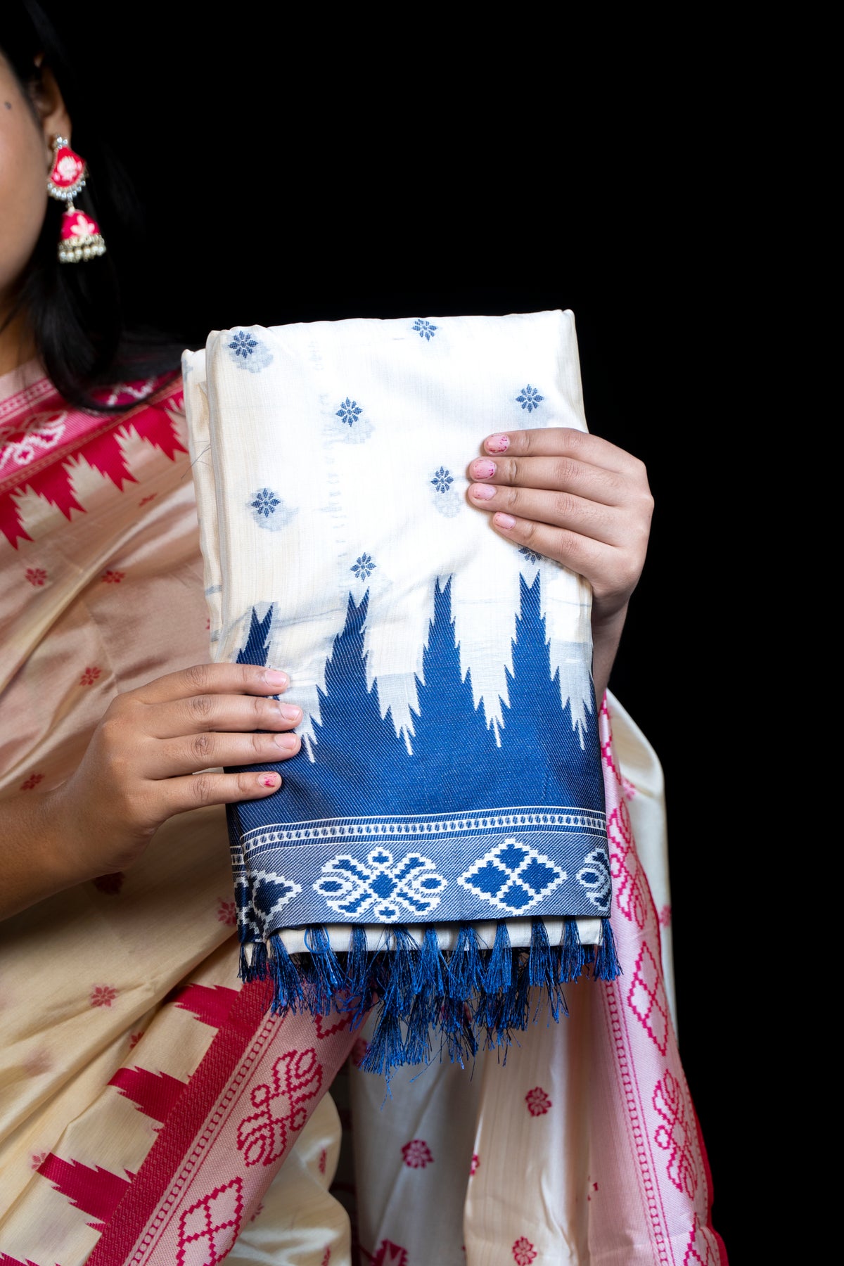 Temple Border Tussar Silk Saree with Blouse Piece