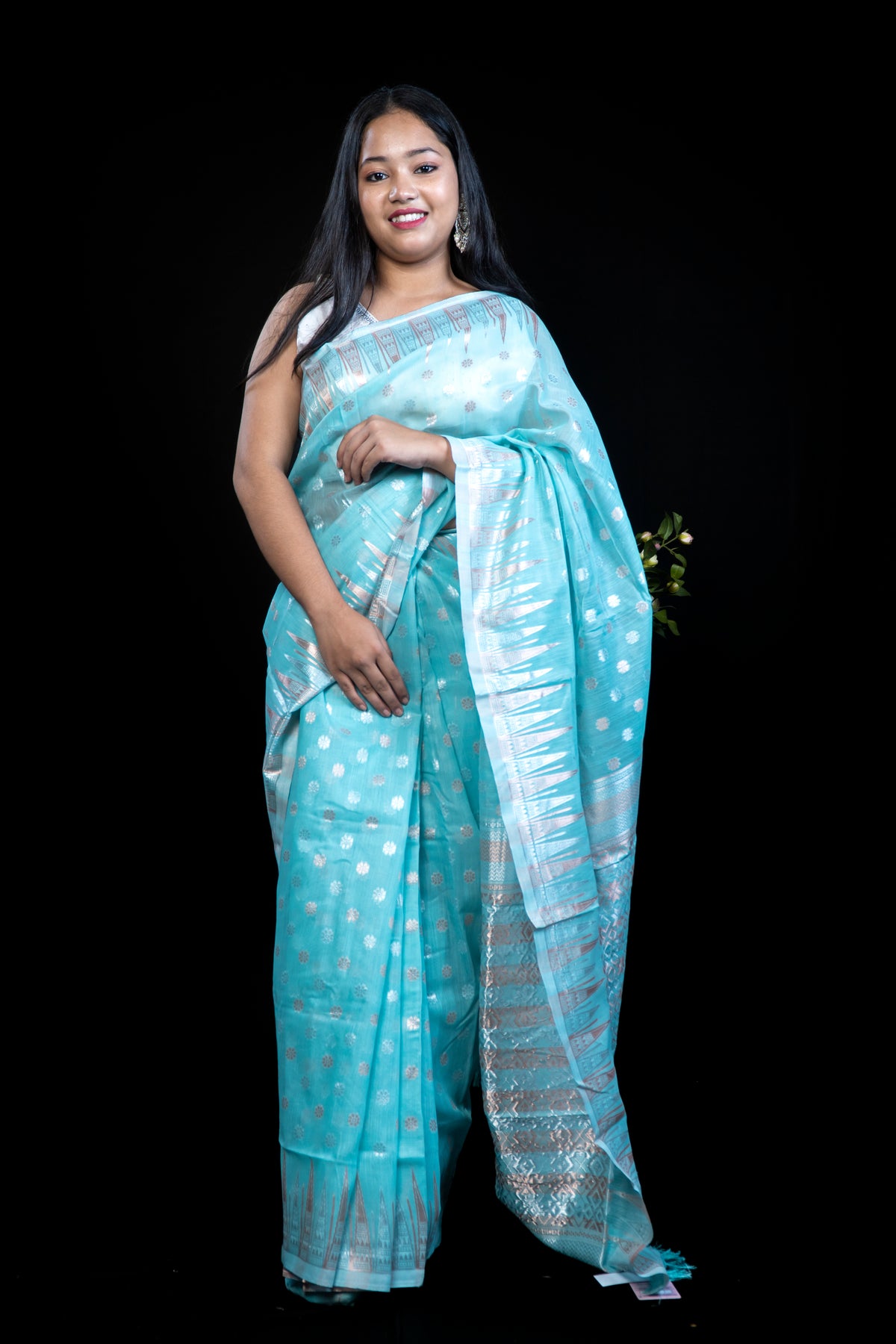 Beautiful silk Linen Saree with Woven Floral Butta & Contrast Border