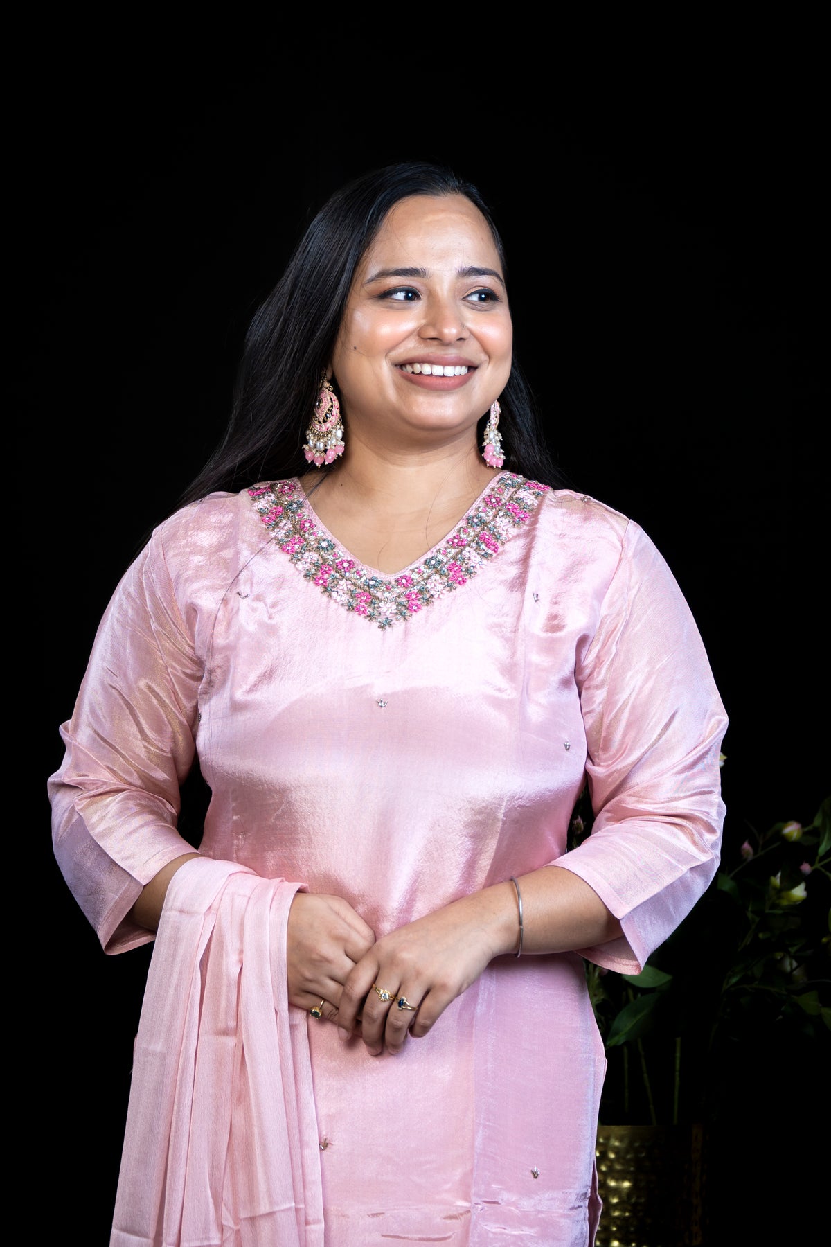 Blush Pink Kurta with Hand-Beaded Floral V-Neck Embroidery
