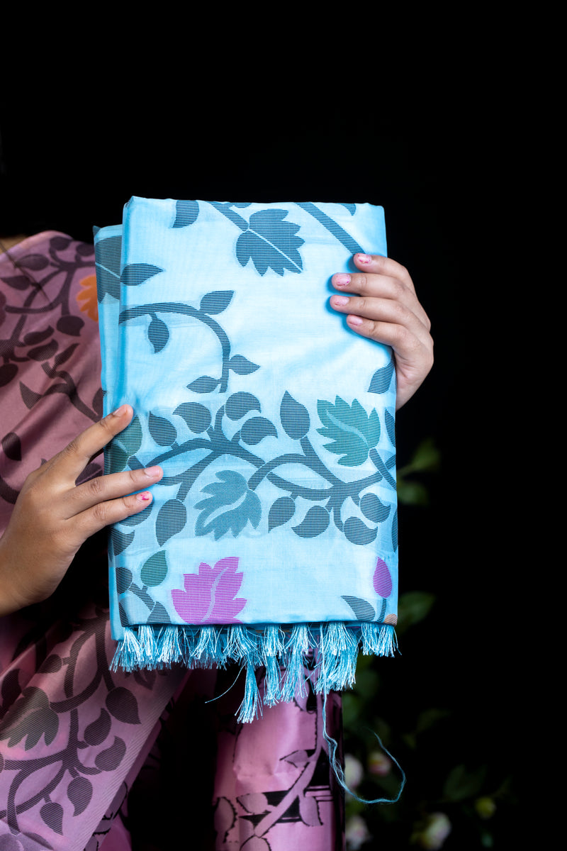 Soft Silk Saree with Bold leaf and floral weaving work