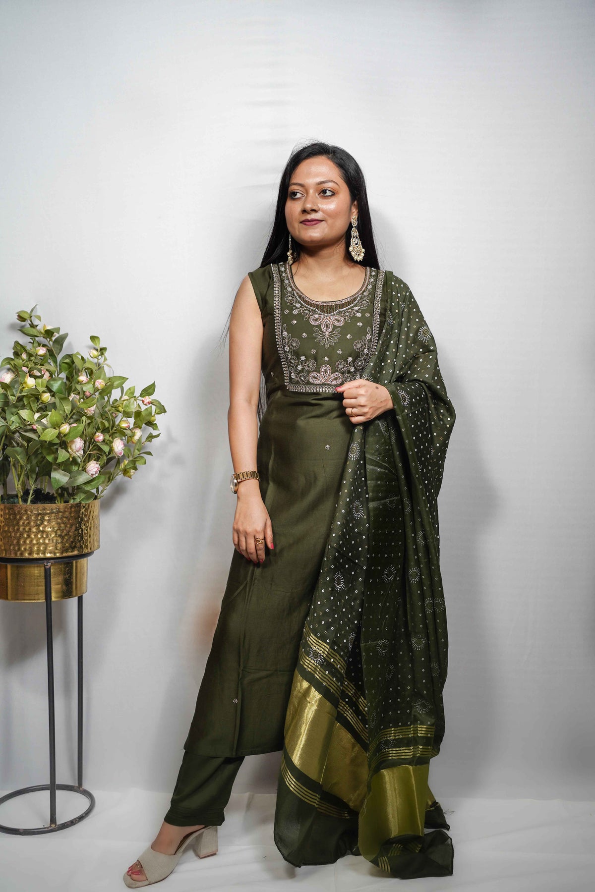 Bottle Green Kardana Work Kurti Set with Bandhani Dupatta