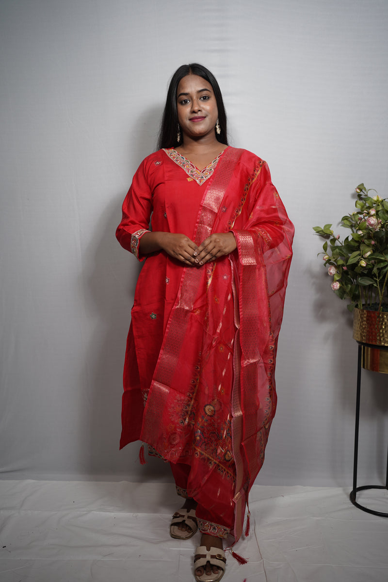 Shikargah Embroidered Silk Kurta Set with Organza Dupatta