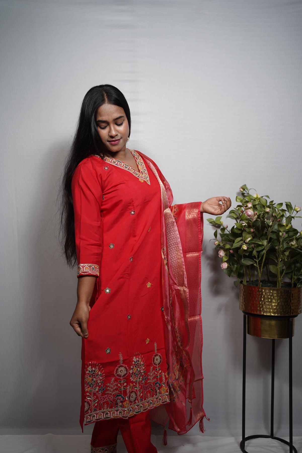 Shikargah Embroidered Silk Kurta Set with Organza Dupatta