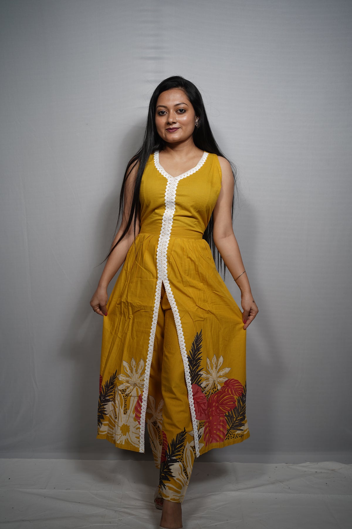Solid Cotton Front-Slit Kurta & Tropical Print Pant Co-ord Set with Lace Trim