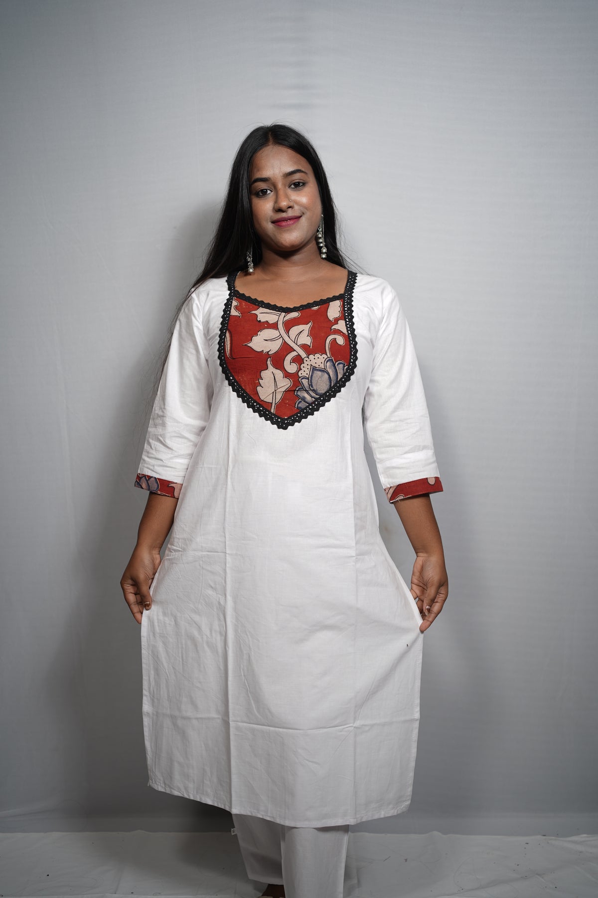 Two piece Kurta with Kalamkari-Print Yoke & Lace Trim