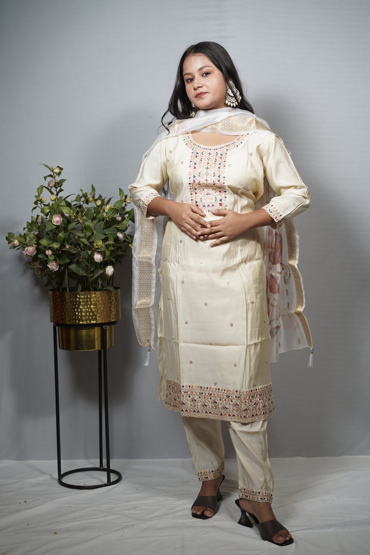Tissue Silk Kurta Set with Kutch-Style Mirror Embroidered Yoke
