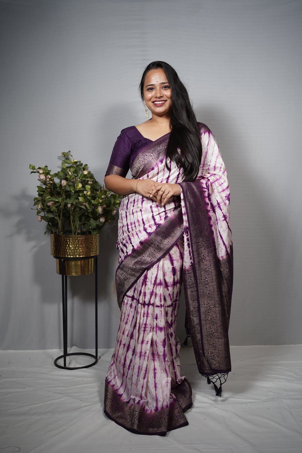 Premium Shibori Tie-Dye Saree with Banarasi Zari Border and Woven Butis