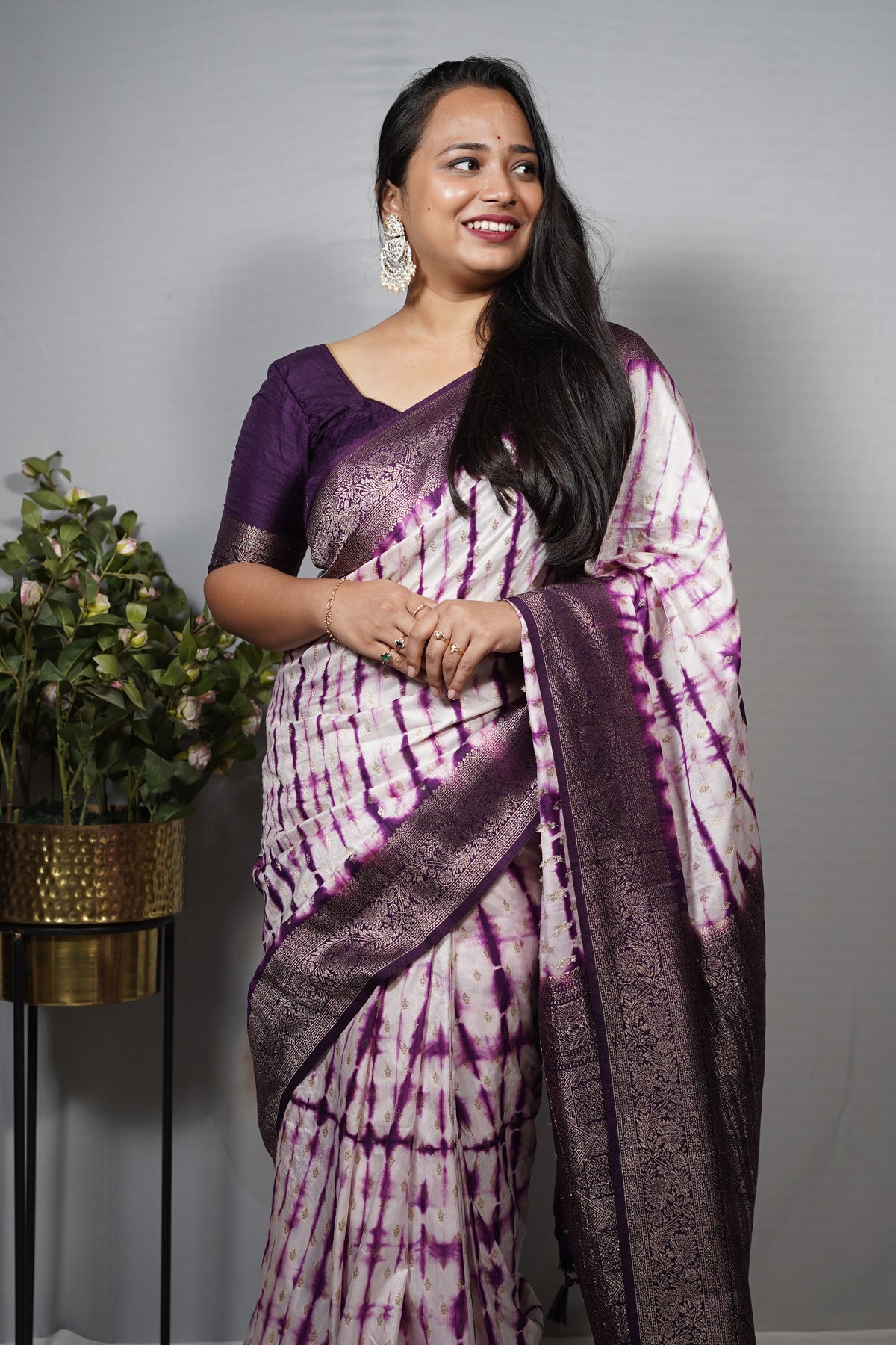 Premium Shibori Tie-Dye Saree with Banarasi Zari Border and Woven Butis