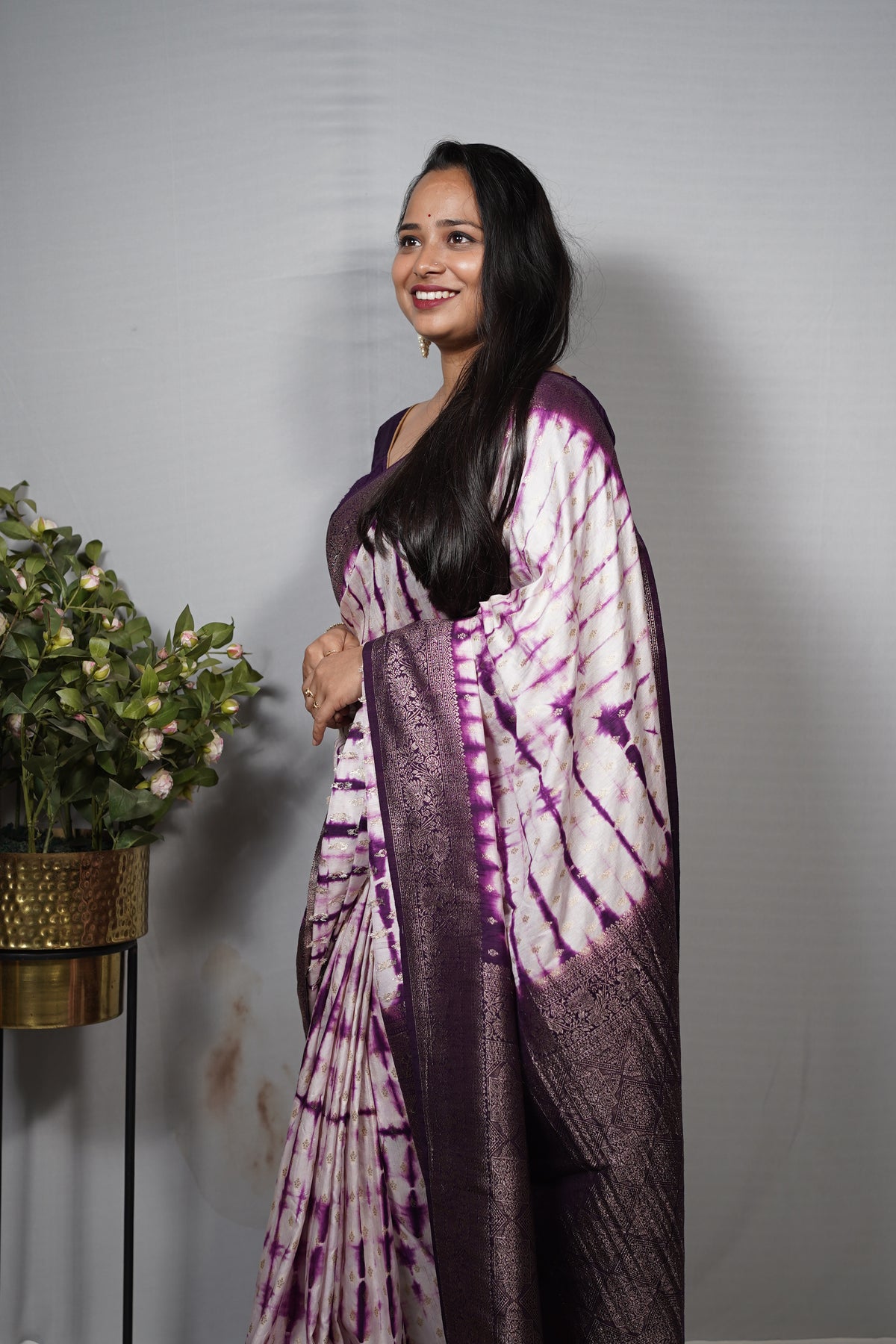 Premium Shibori Tie-Dye Saree with Banarasi Zari Border and Woven Butis