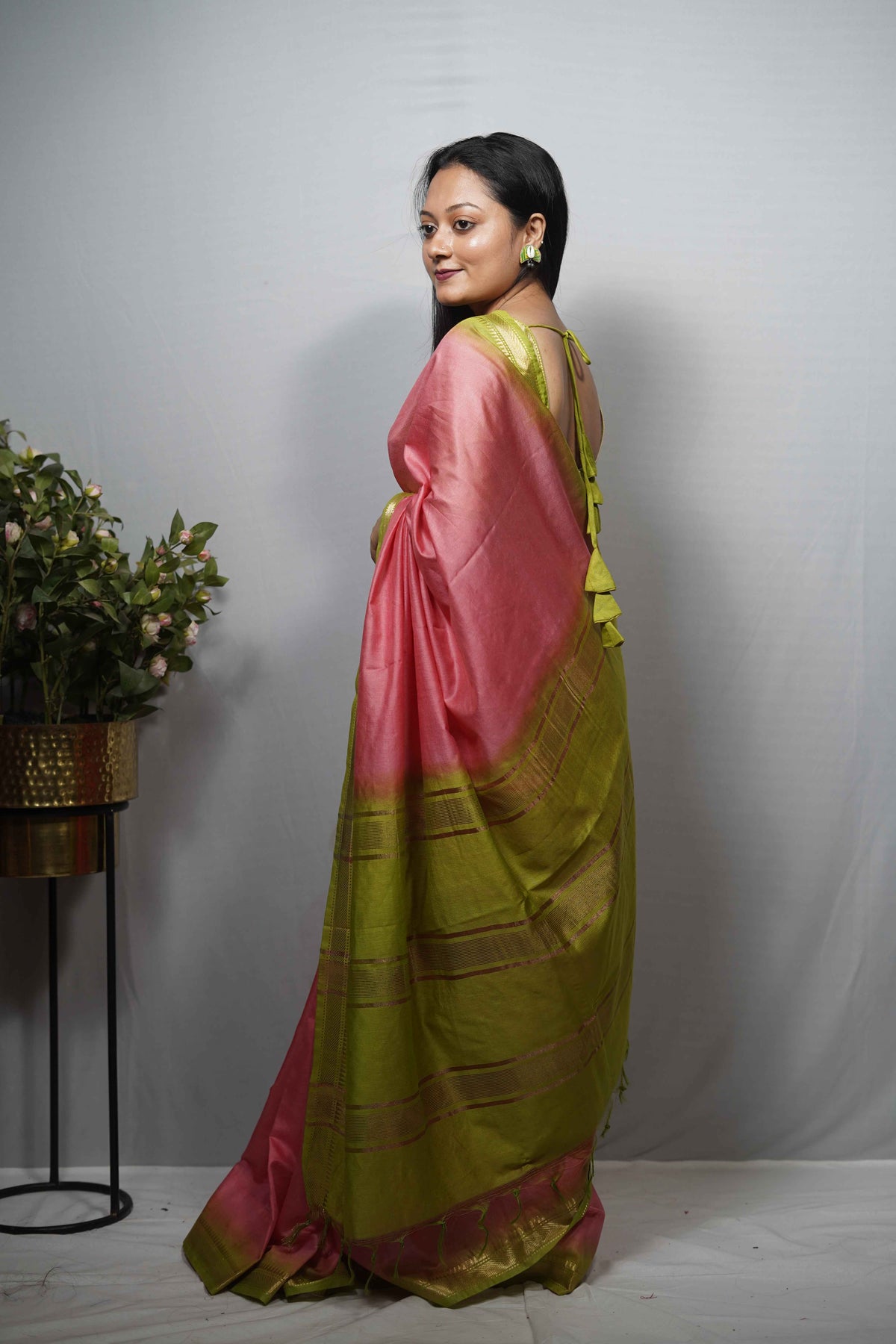 Dual-Tone Cotton Silk Saree with Elegant Zari Border