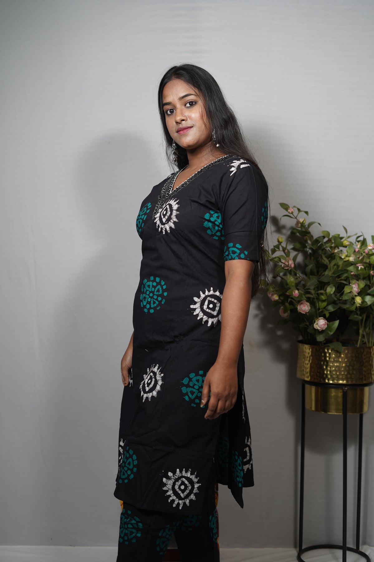 Hand Batik Cotton Kurta Set with Sequin V-Neckline & Motif Print — Kurta & Pant