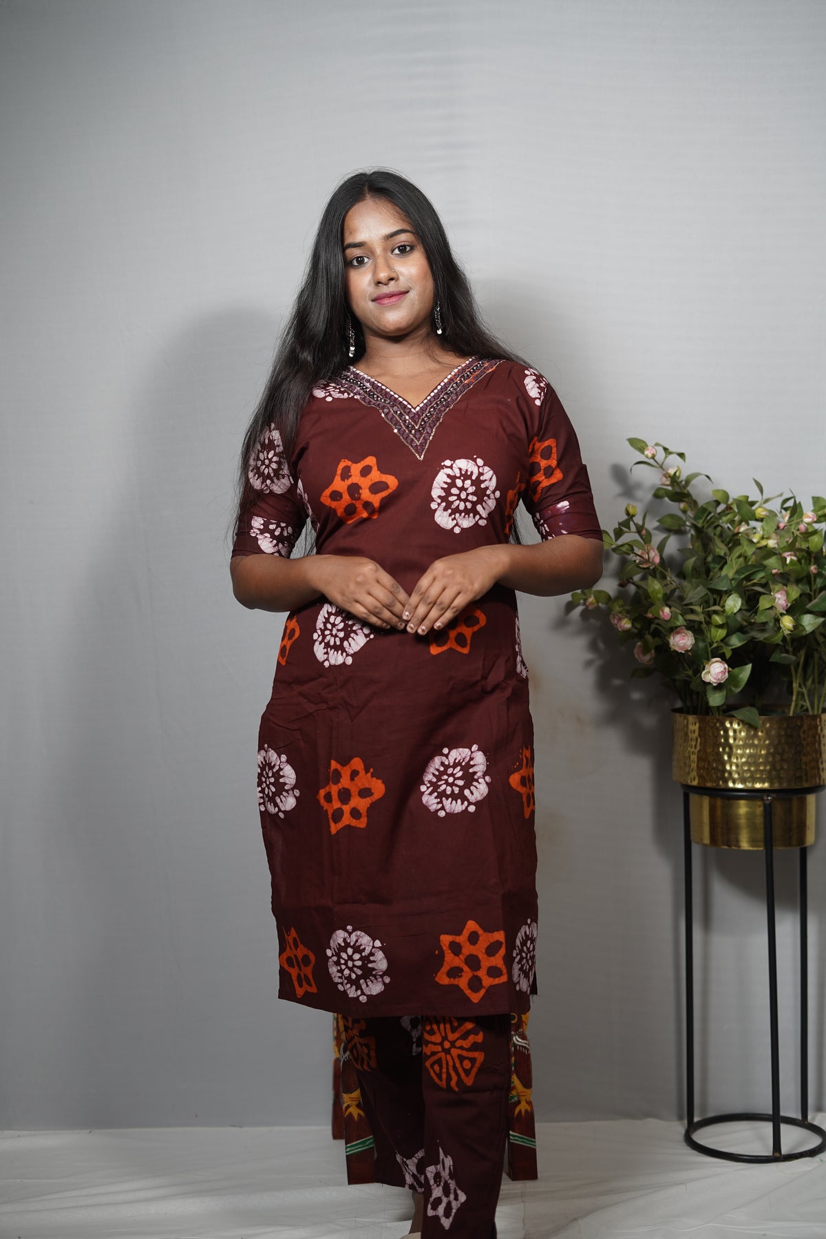 Hand Batik Cotton Kurta Set with Sequin V-Neckline & Motif Print — Kurta & Pant