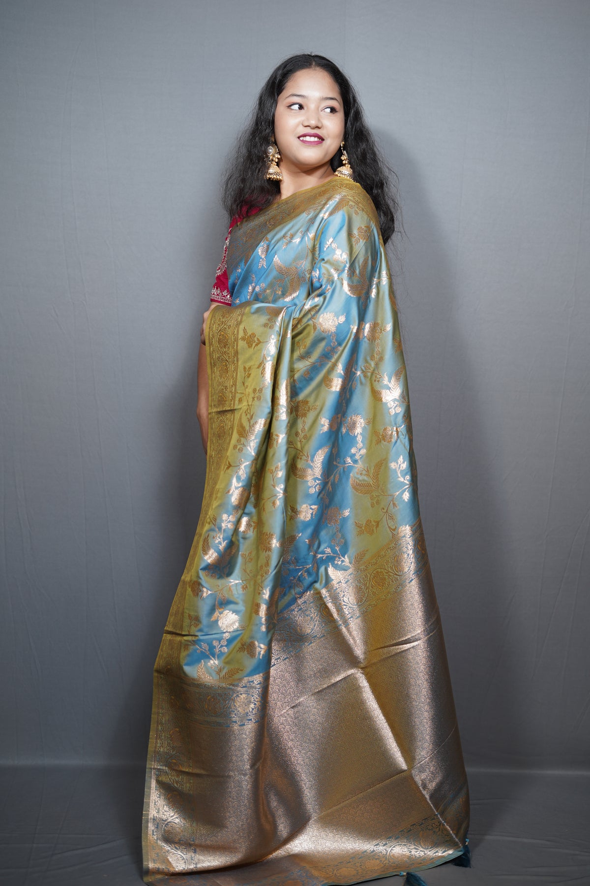 Premium Banarasi Tussar Silk Saree with Antique Gold Zari Floral Jaal & Heavy Pallu