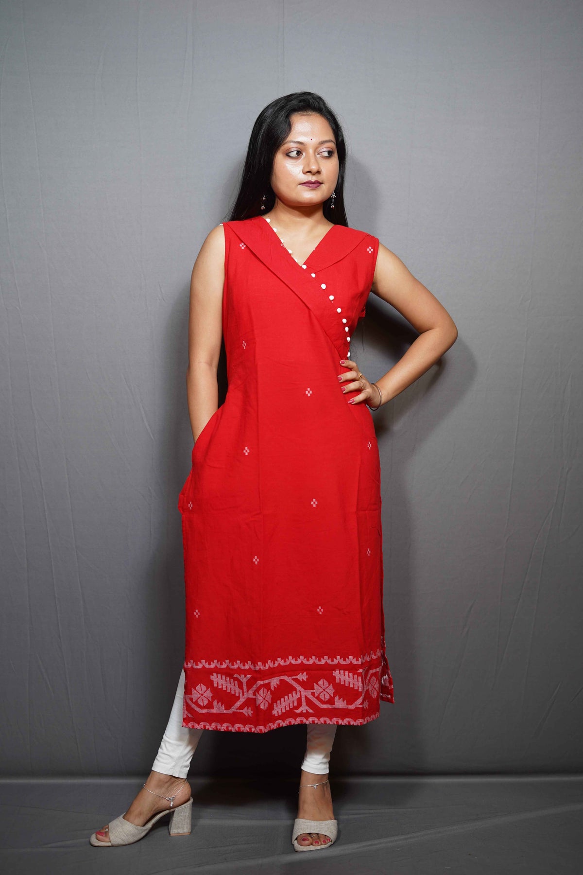 Handloom Cotton Sleeveless Kurta with Jamdani Border & Angrakha Collar