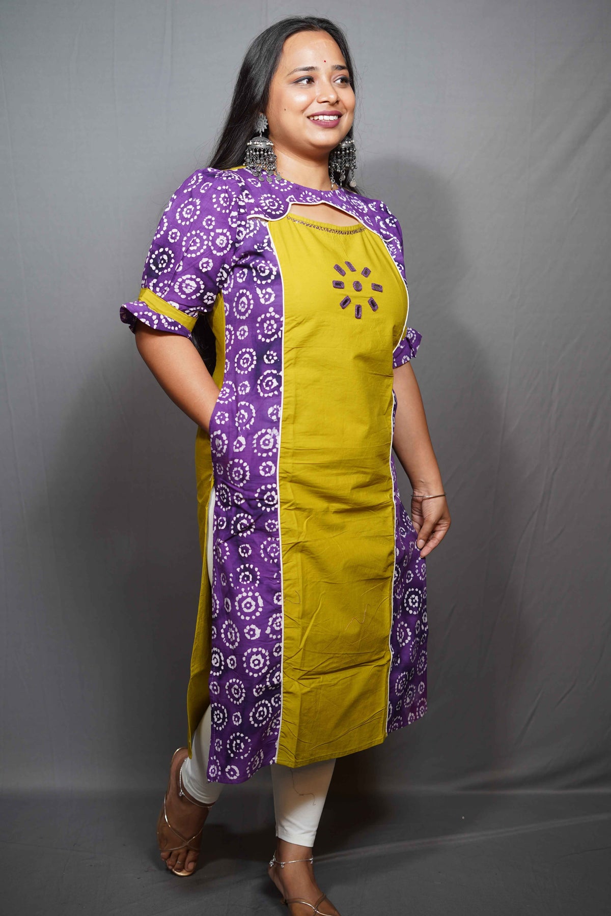 Cotton Kurta with Batik Collar & stitch work with short puffed sleeve