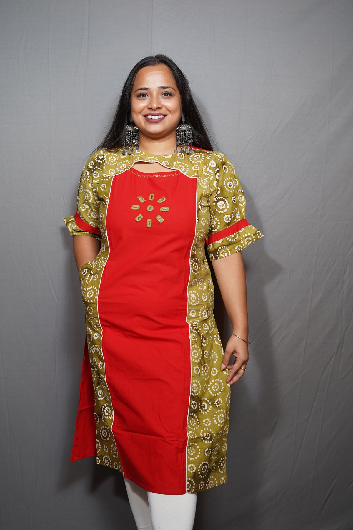 Cotton Kurta with Batik Collar & stitch work with short puffed sleeve
